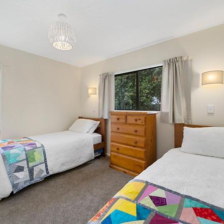 Wharerata - Otaki Beach Holiday Home Exterior foto