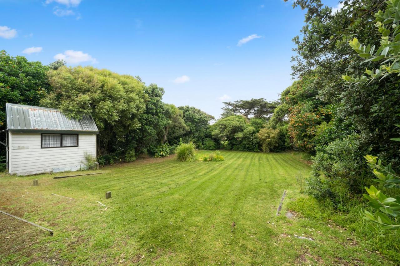 Wharerata - Otaki Beach Holiday Home Exterior foto